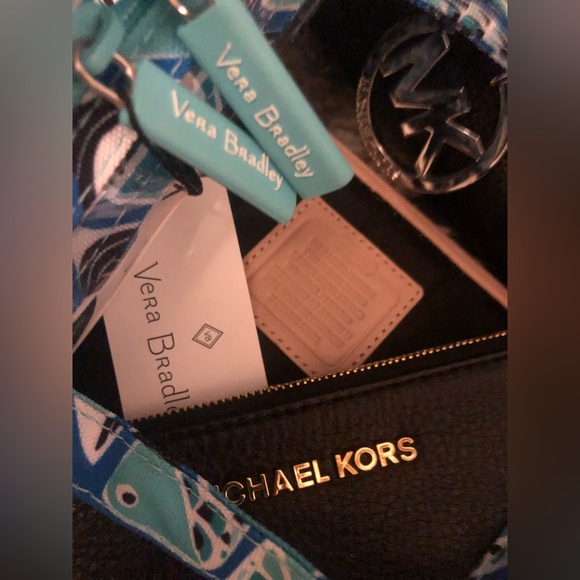 Welcome to my Closet! Follow me on TikTok & Instagram @leclairs_closet - Picture 11 of 11